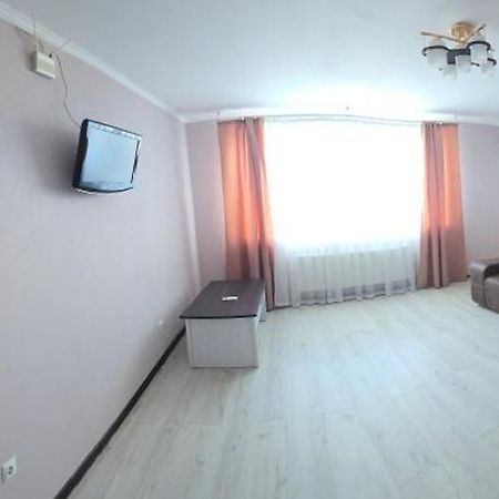Apartment On Parkovaya Tjornomorsk Exteriör bild